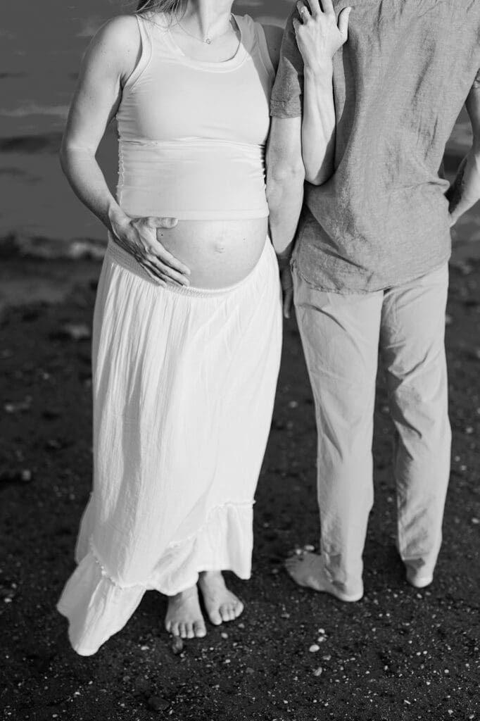 Lindsey holds her belly for maternity photoshoot in CT